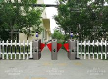 点击查看详细信息<br>标题：电动伸缩门 阅读次数：1001